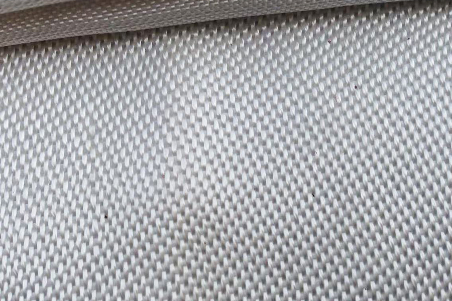 Tessuto in fibra di vetro siliconico medio, ignifugo e isolante ad alta temperatura